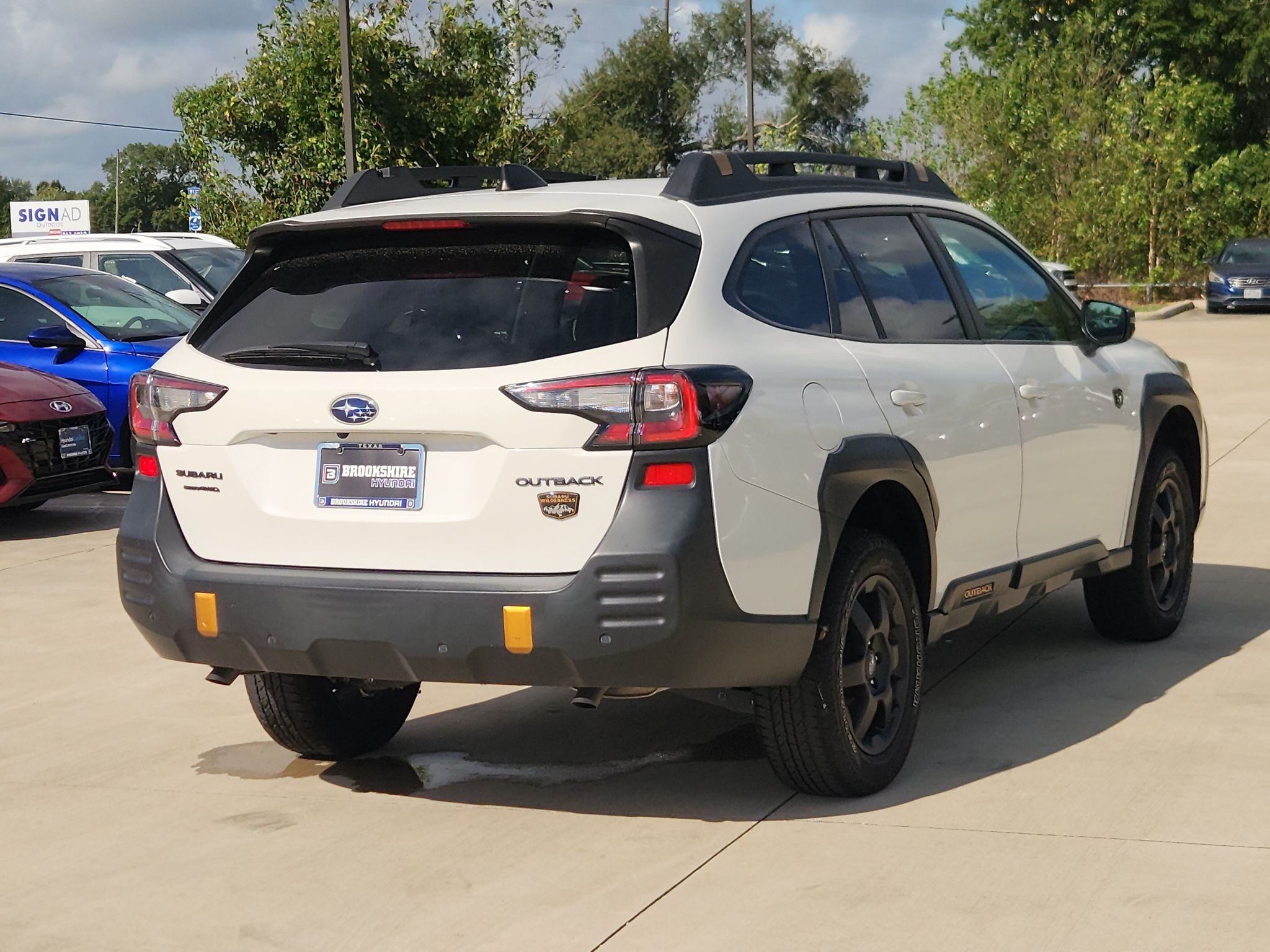 Used 2024 Crystal White Pearl Subaru Wilderness image 6