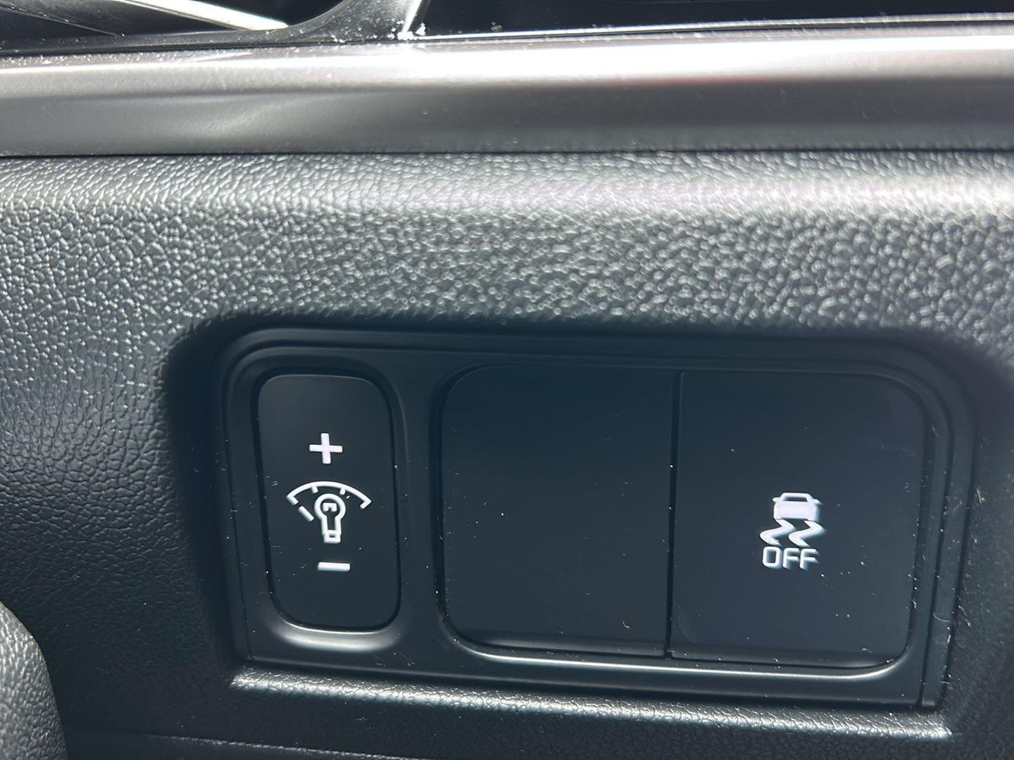 2025 Kia Sorento S - Photo 21