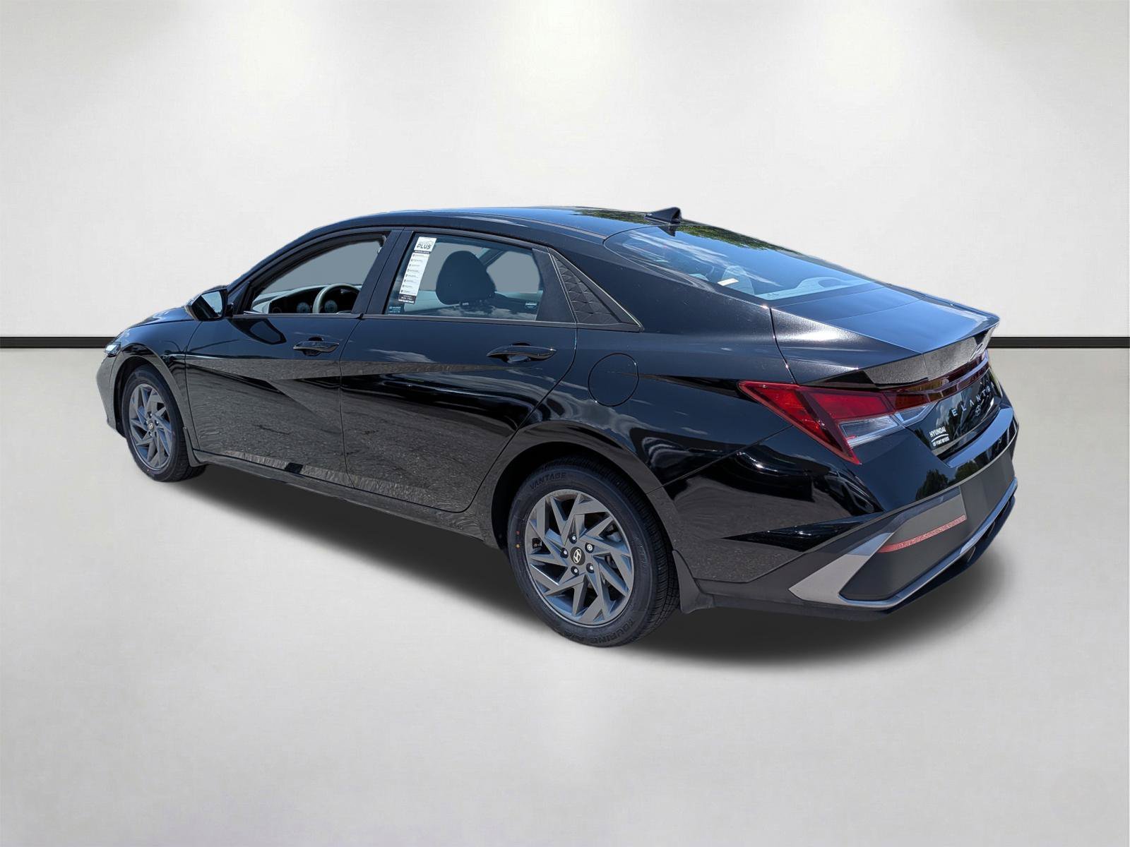 2024 Hyundai Elantra SEL - Photo 6