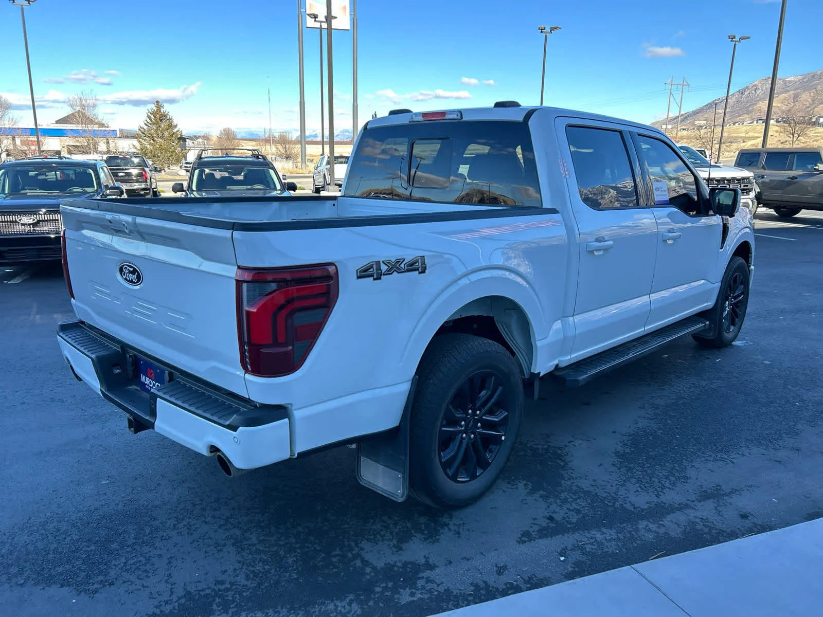 Certified Used 2025 Oxford White Clearcoat Ford LARIAT image 8
