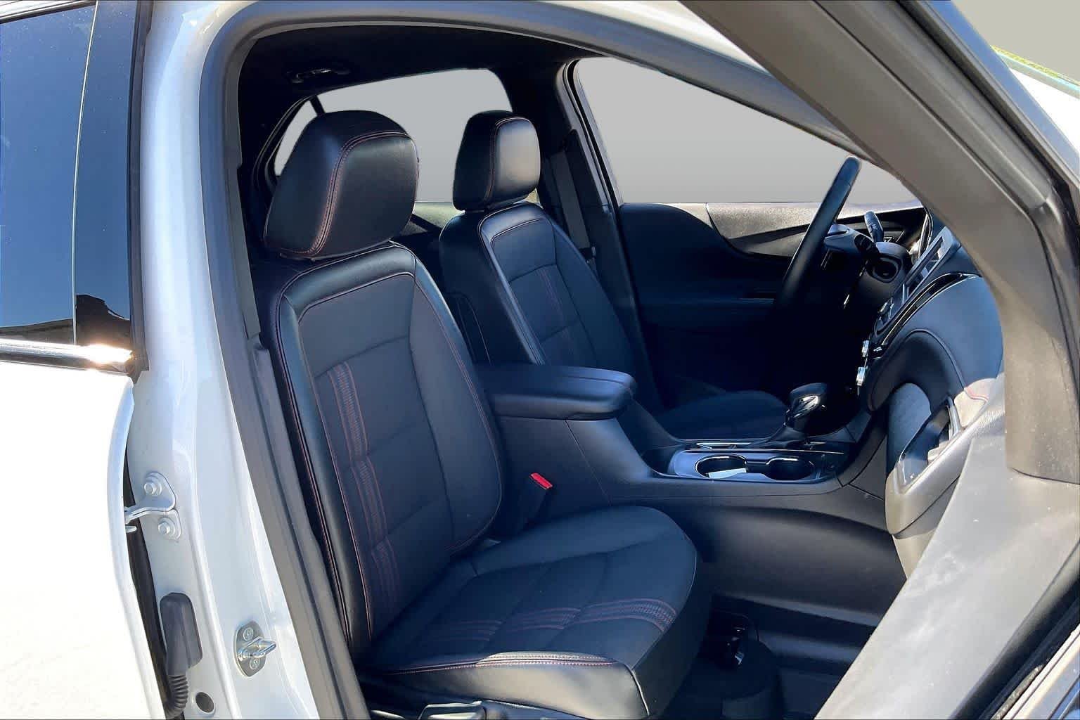 Used 2023 Summit White Chevrolet RS image 9