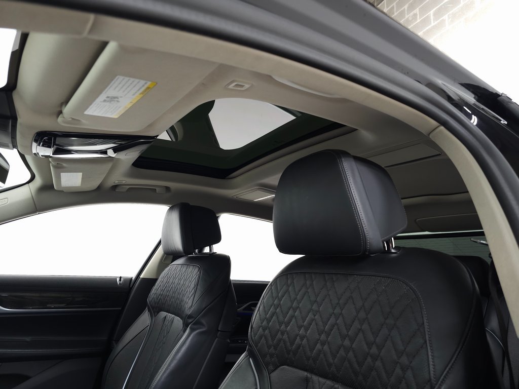 2020 BMW 745E - Image 16