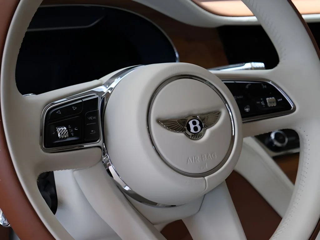 Used 2024 Onyx Metallic Bentley V8 image 20