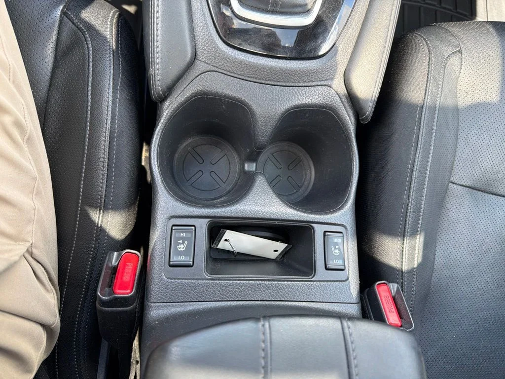 Used 2019 Black Nissan SL image 18