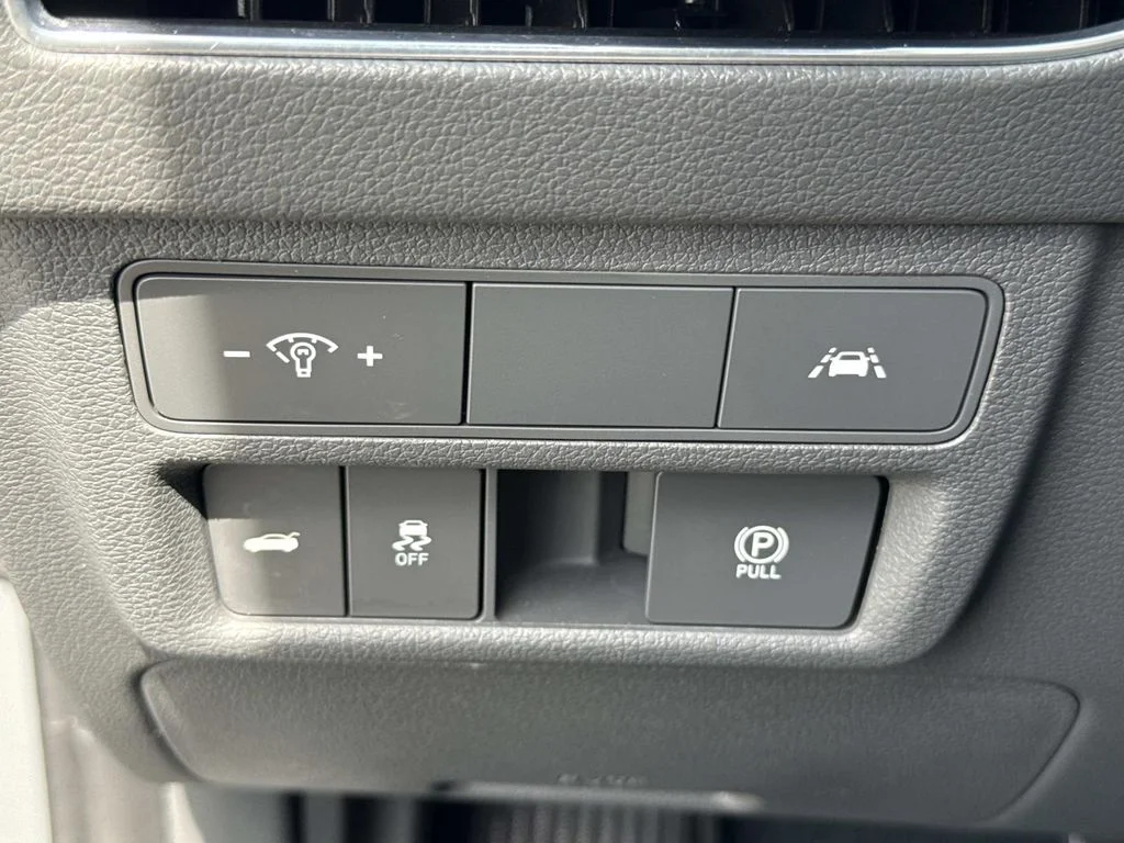 Used 2020 Gray Hyundai SEL Plus image 41