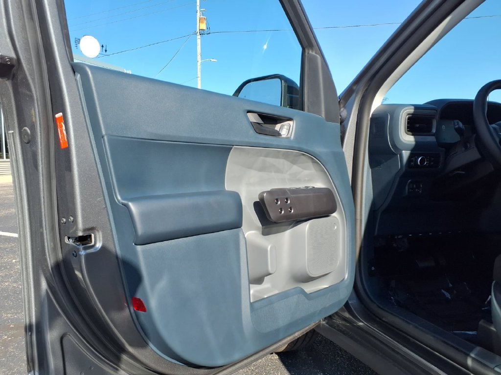 New 2026 Carbonized Gray Metallic Ford XLT image 10