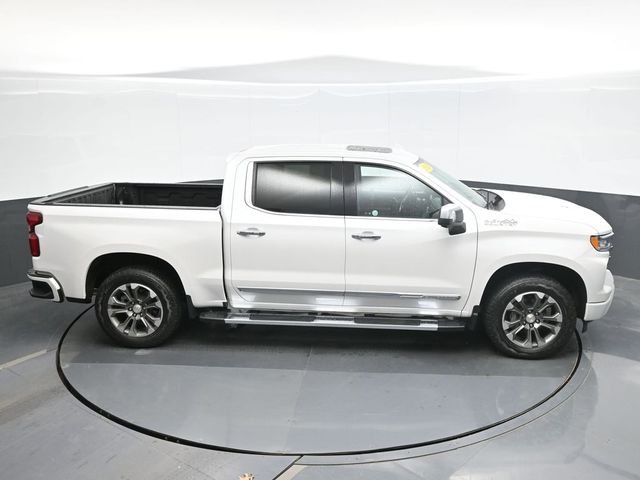 Used 2024 Beige Chevrolet High Country image 16