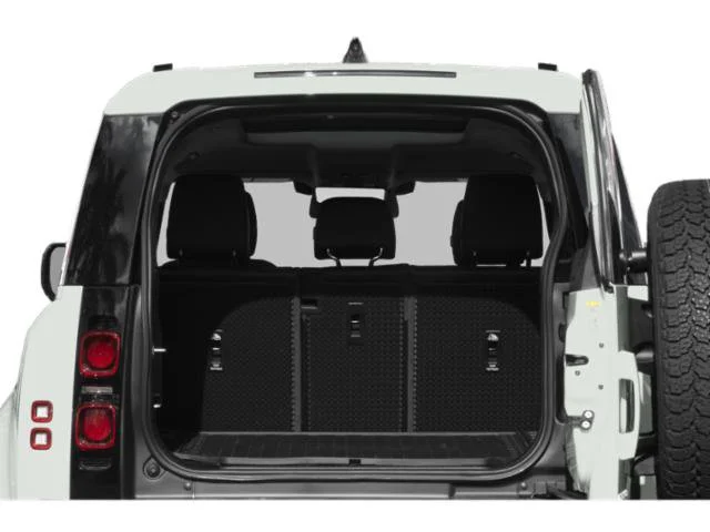 Used 2022 Eiger Grey Metallic Land Rover X-Dynamic HSE image 14