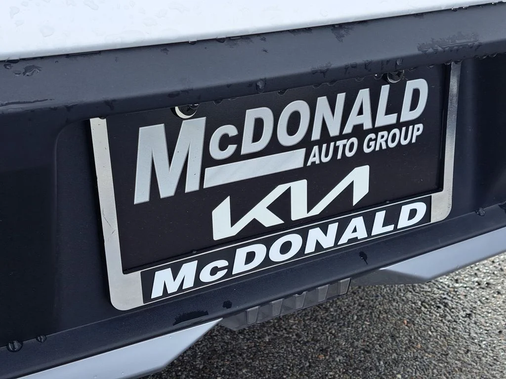 New 2025 White Kia LXS image 25