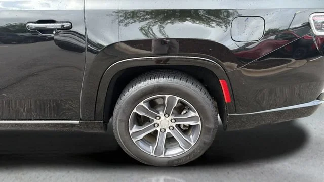 Used 2024 Black Jeep BASE image 40