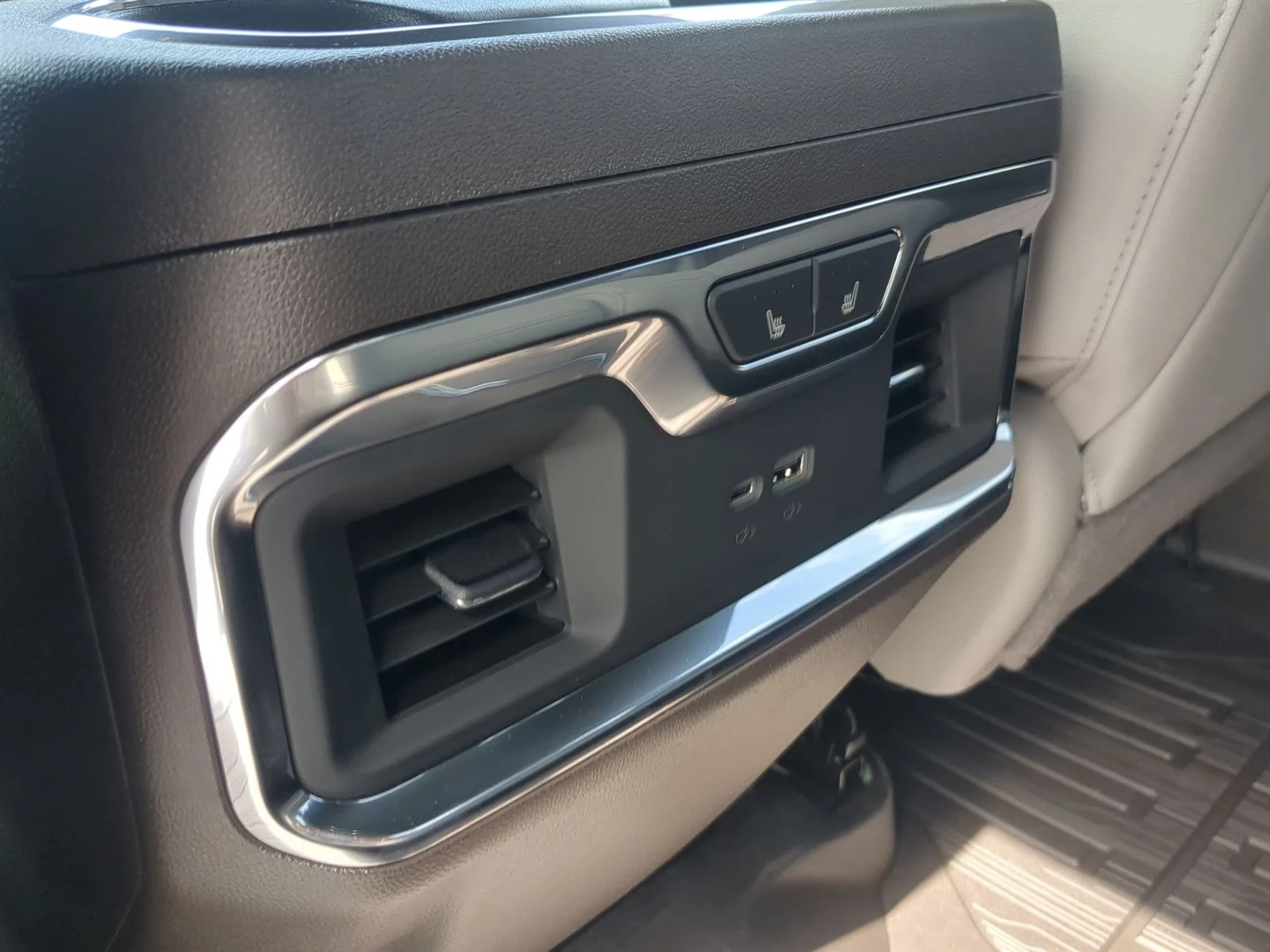 New 2026 Glacier White Tricoat GMC SLT image 45