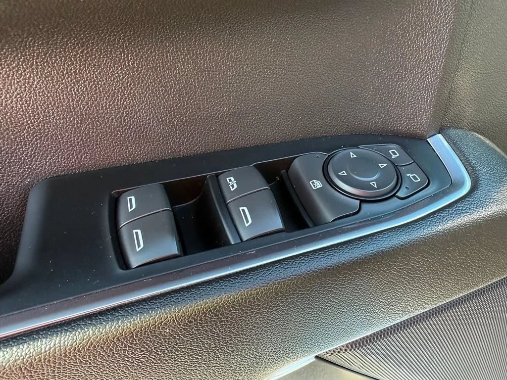 Used 2022 Glacier Blue Metallic Chevrolet LT image 30