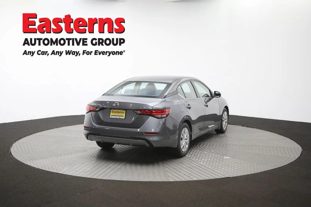 Used 2023 Gray Nissan S image 39