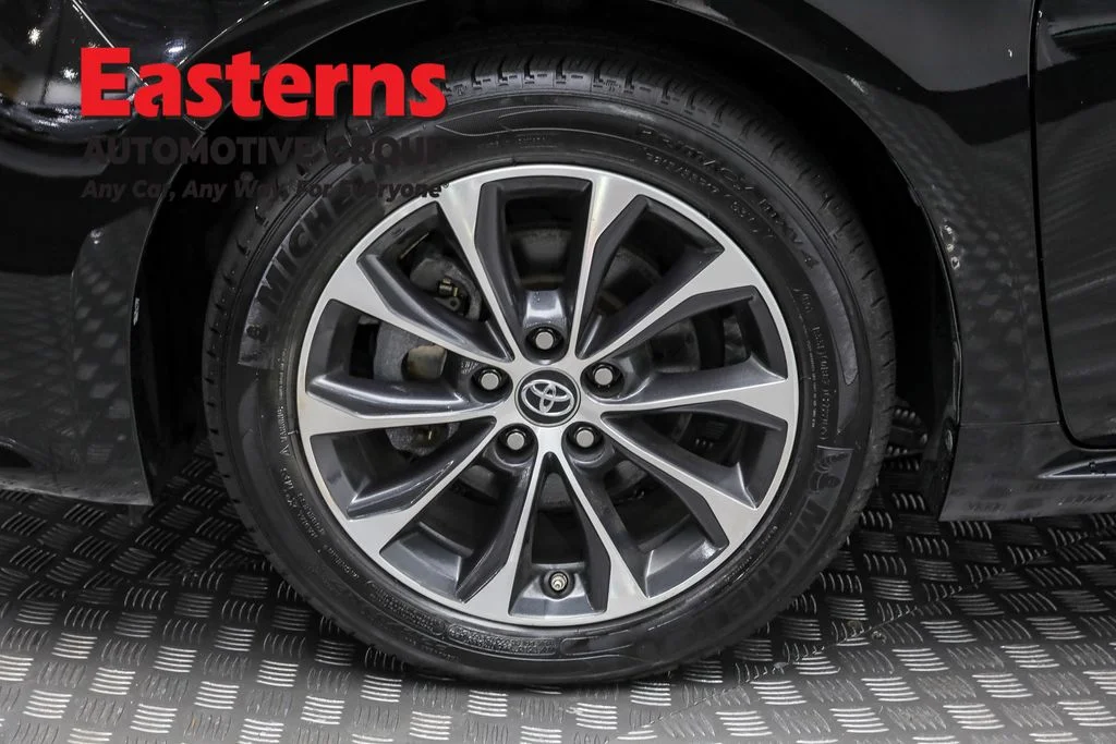 Used 2018 Black Toyota Limited image 30