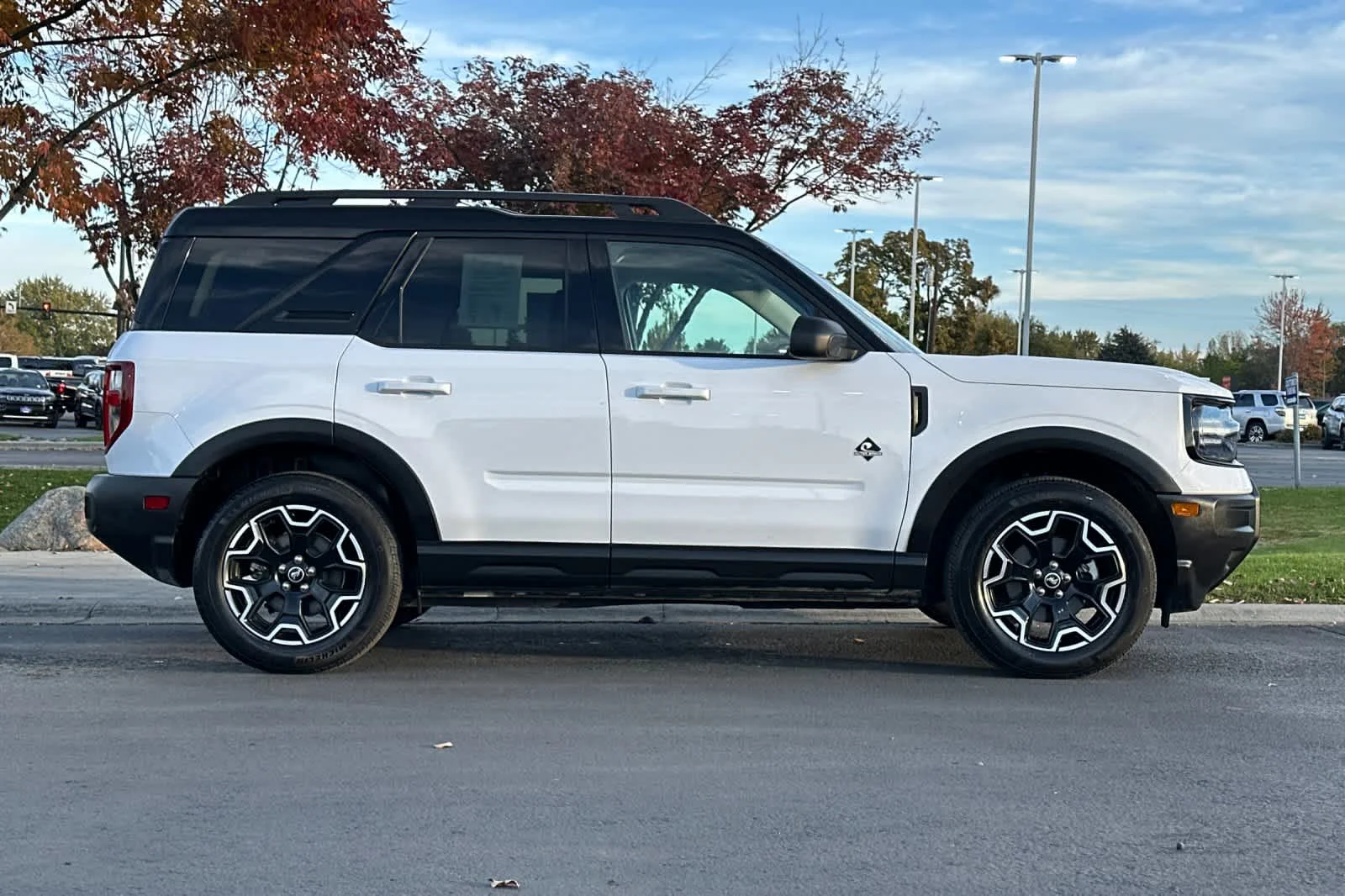 Certified Used 2025 Oxford White Clearcoat Ford Outer Banks image 8