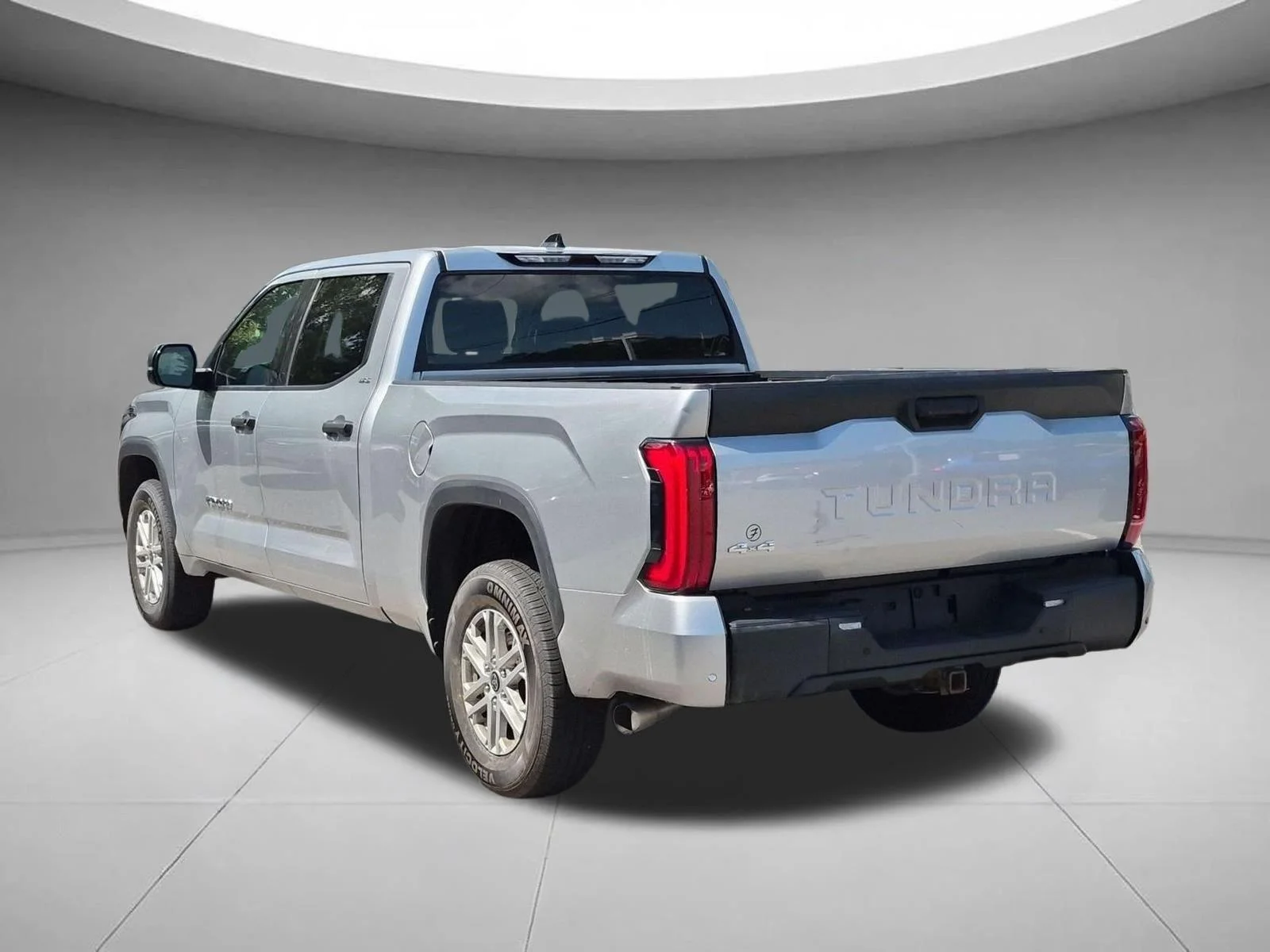 Used 2023 Celestial Silver Metallic Toyota SR5 image 3