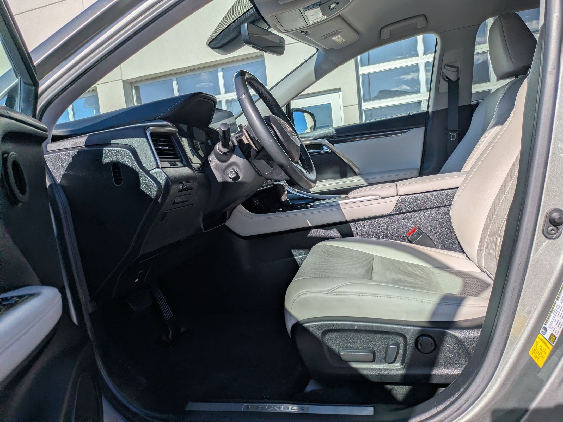 Used 2022 Silver Lexus RX 350 image 15