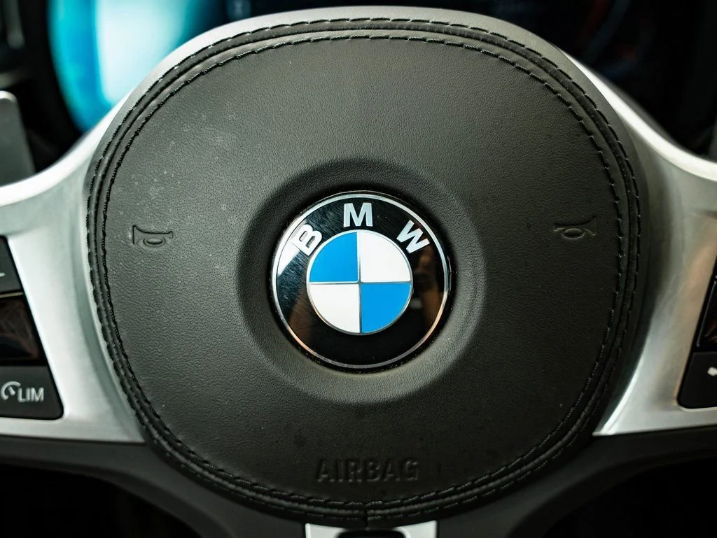 Used 2023 Black Sapphire Metallic BMW 540i xDrive image 30