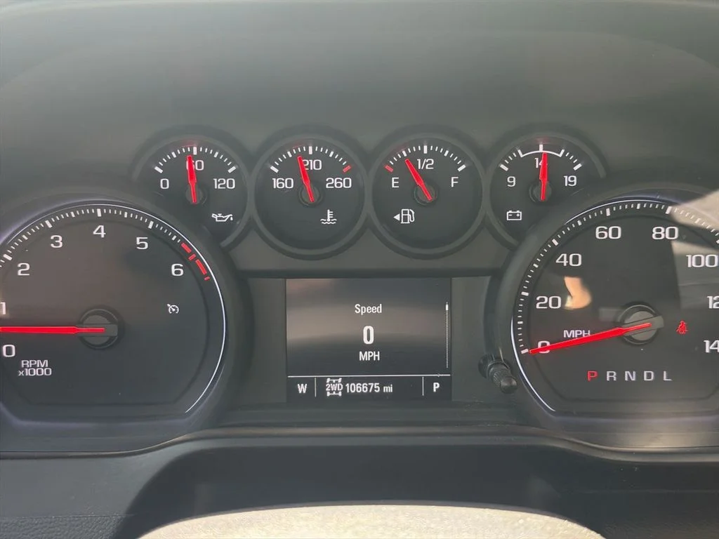 Used 2020 Gray Chevrolet Custom image 12