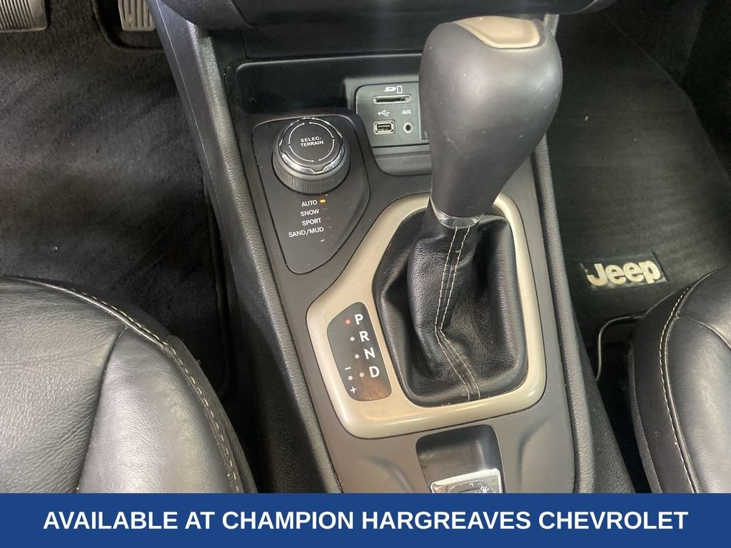 Used 2016 Brilliant Black Crystal Pearlcoat Jeep Limited image 22