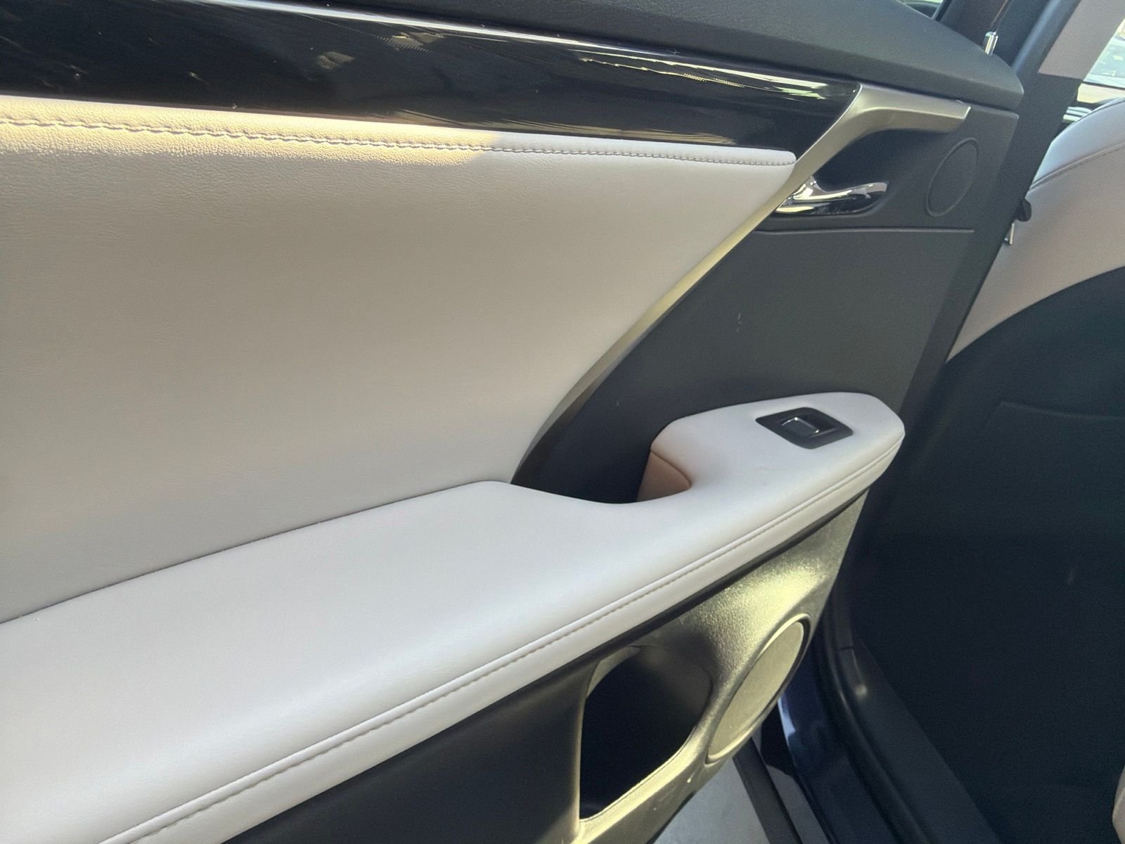 Used 2021 Nightfall Mica Lexus 350 image 9