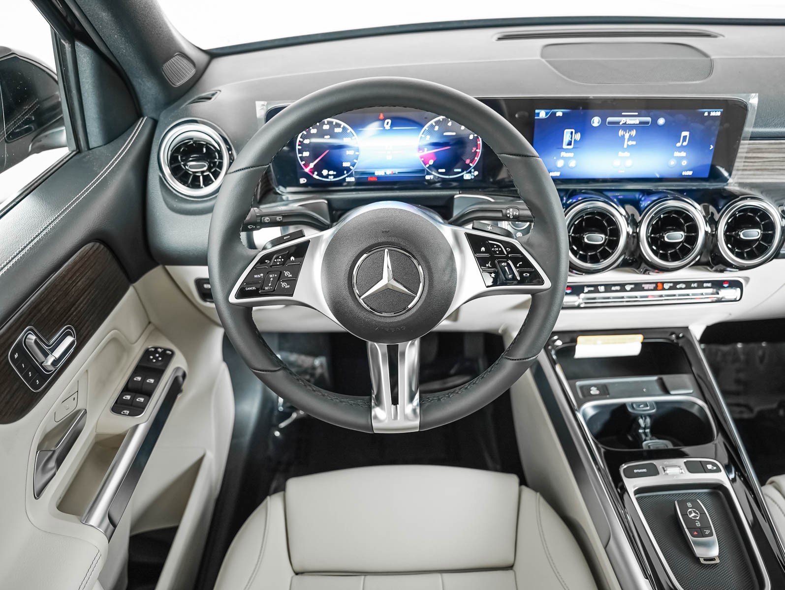 New 2026 Night Black Mercedes-Benz GLB 250 image 14