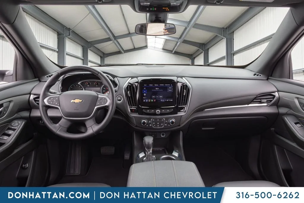 Used 2023 White Chevrolet LT Leather image 4