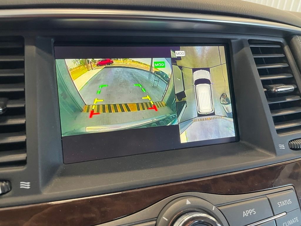 Used 2020 Gray Nissan SL image 8