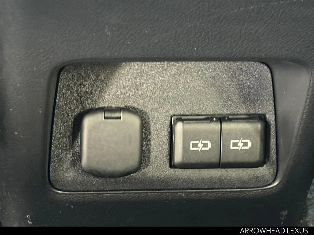Used 2024 White Lexus 350 Luxury image 15