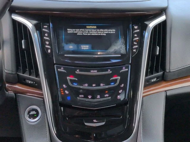 Used 2019 Black Raven Cadillac Luxury image 20
