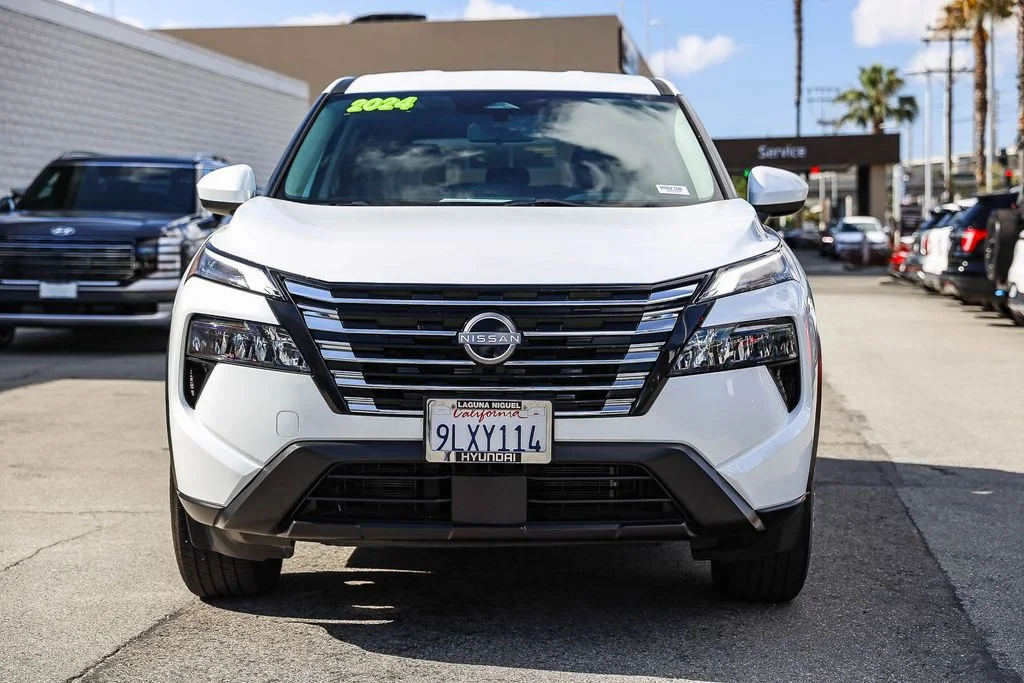 Used 2024 Nissan Rogue SV with VIN JN8BT3BA4RW002100 for sale in Laguna Niguel, CA