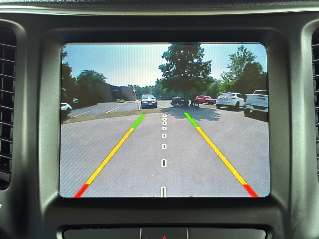 Used 2018 Gray Jeep Latitude Plus image 13