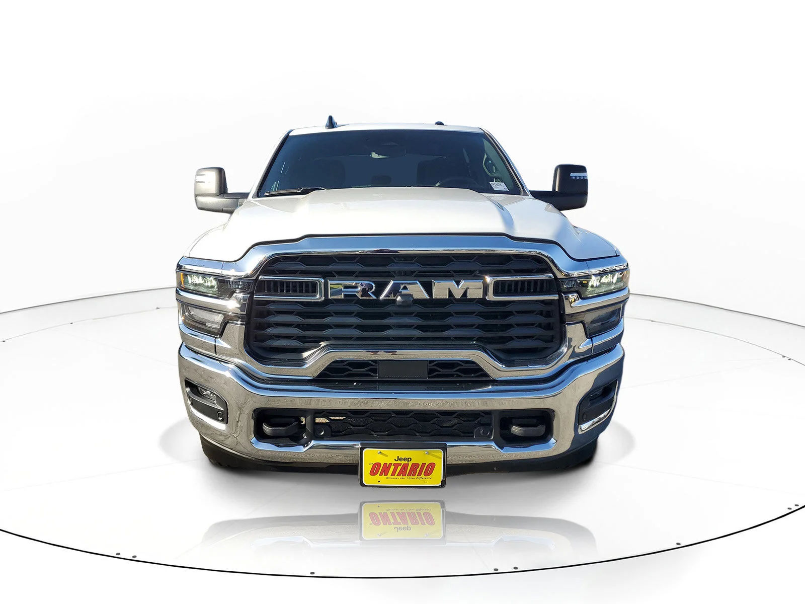 Certified Used 2025 White Ram Big Horn image 9