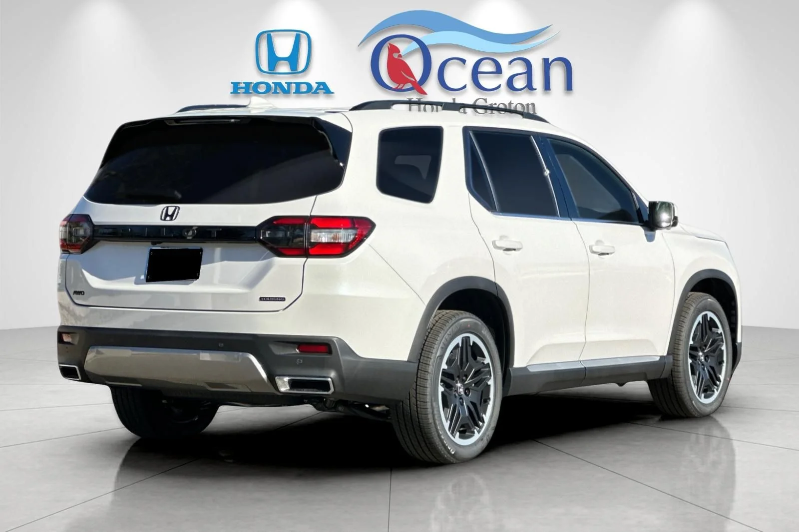 New 2026 Platinum White Pearl Honda AWD Touring image 5