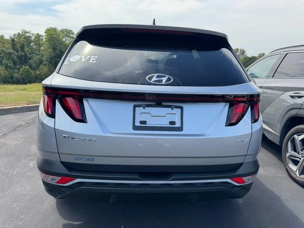 Used 2024 Silver Hyundai SEL image 3