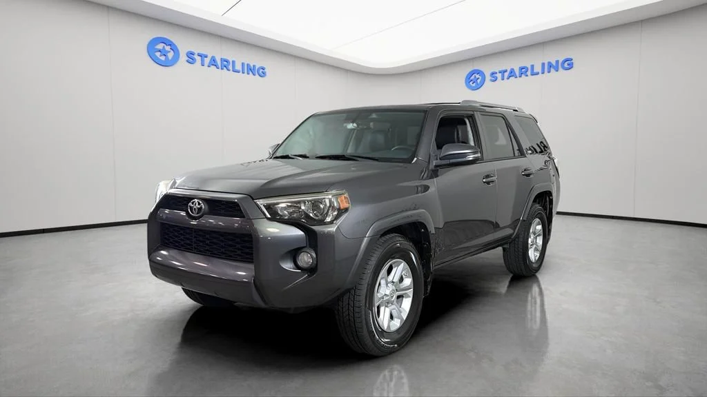 Used 2017 Gray Toyota SR5 image 16