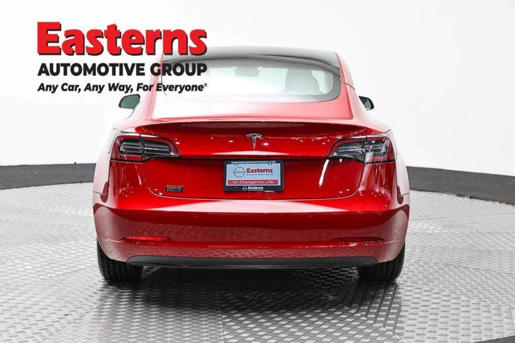 Used 2018 Red Tesla Long Range image 7