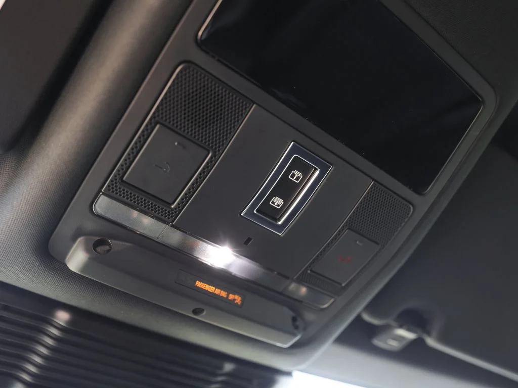 New 2025 Black Land Rover SE image 24