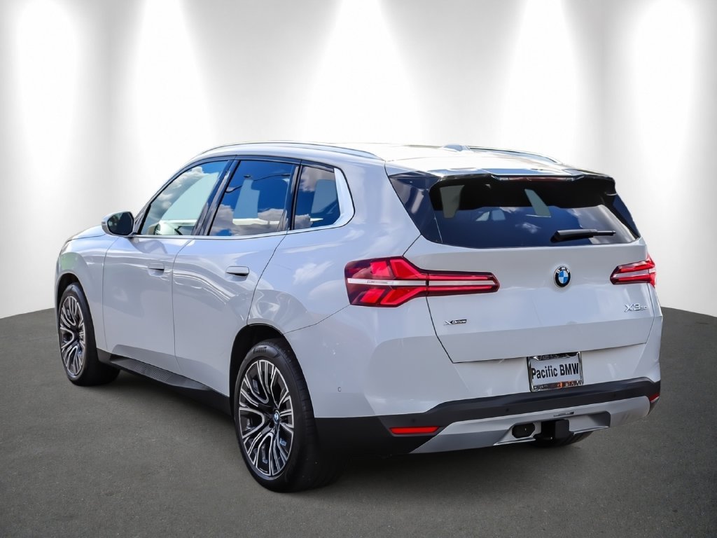 2026 BMW X3 photo 4