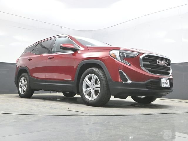Used 2020 Red GMC SLE image 33