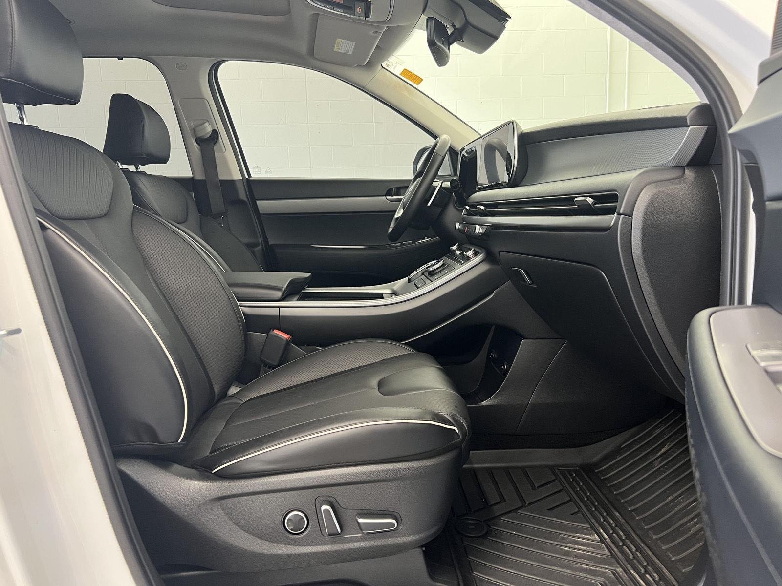 Used 2024 Hyper White Hyundai XRT image 28