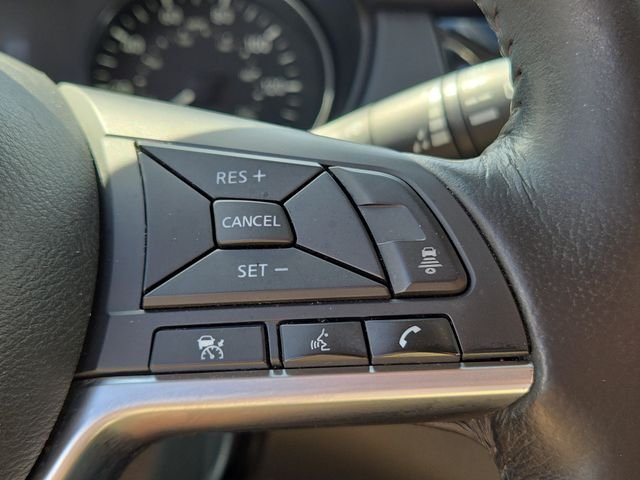 Used 2018 Blue Nissan SV image 24