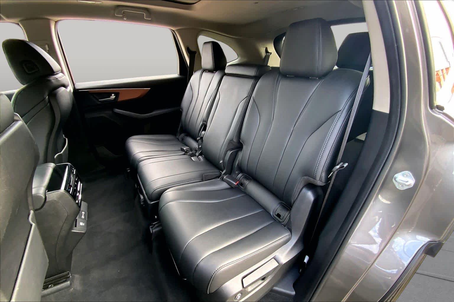 Used 2022 Liquid Carbon Metallic Acura  image 21