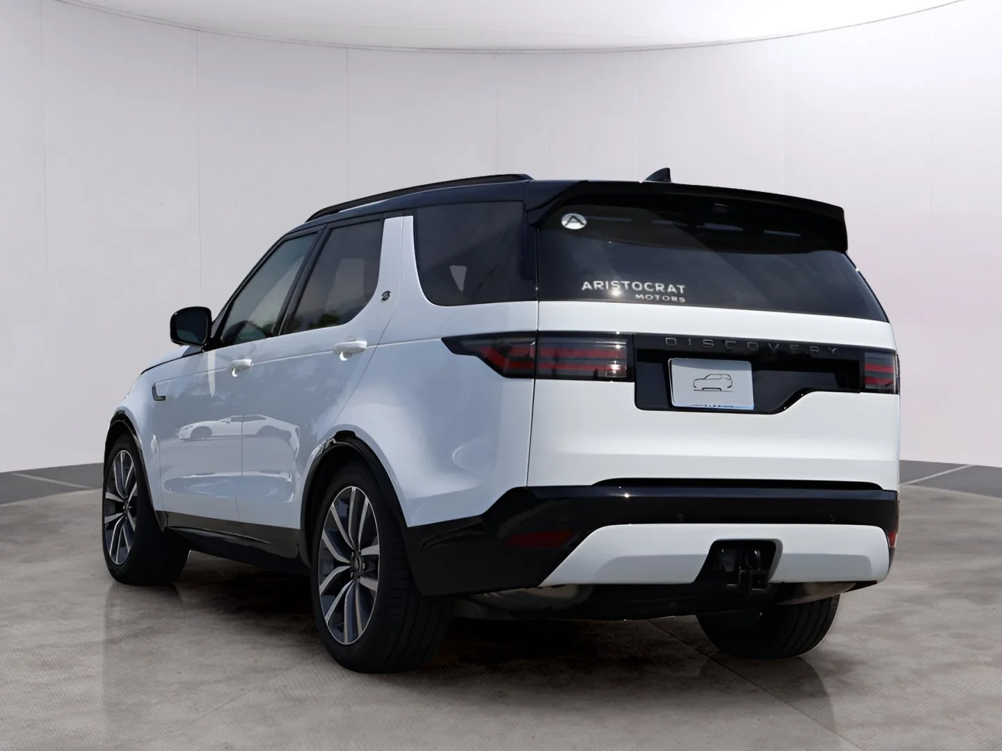 New 2026 Fuji White Land Rover Dynamic SE image 5