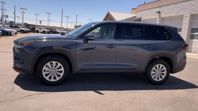 Used 2026 White Toyota XLE image 6