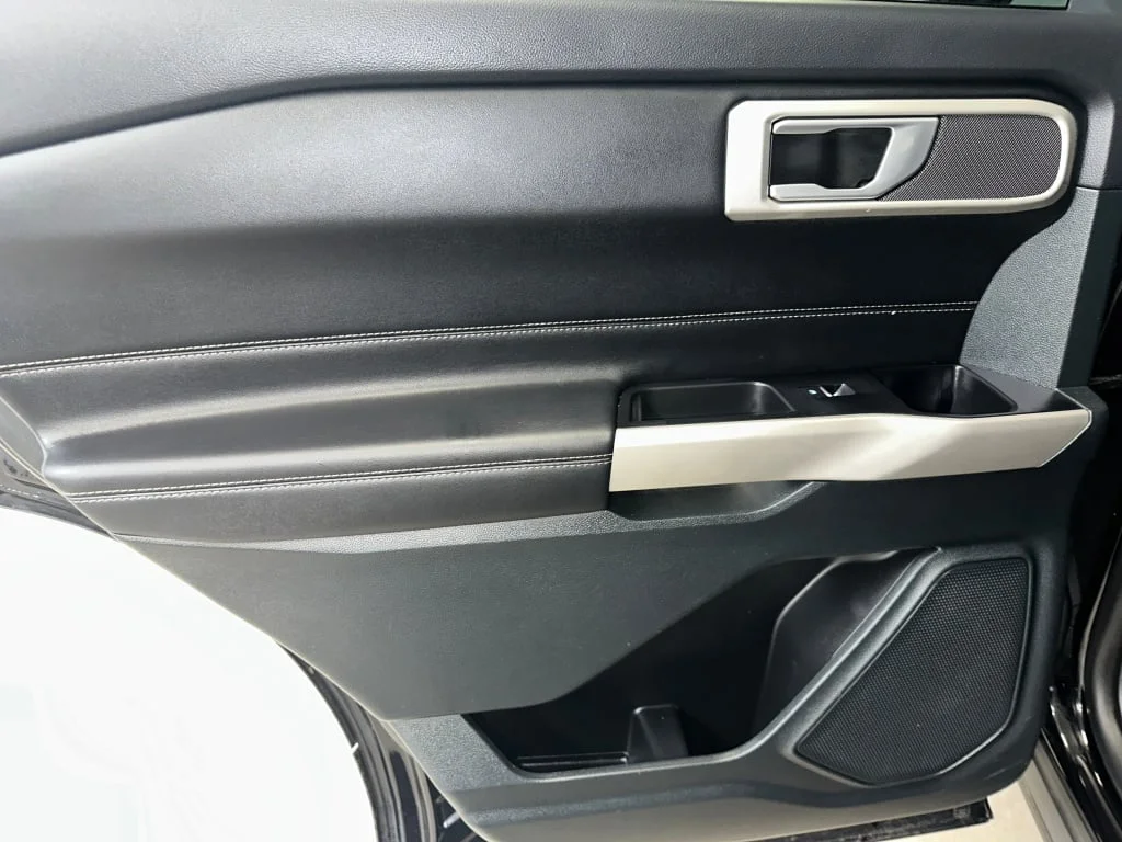 2023 Ford Explorer XLT - Photo 16