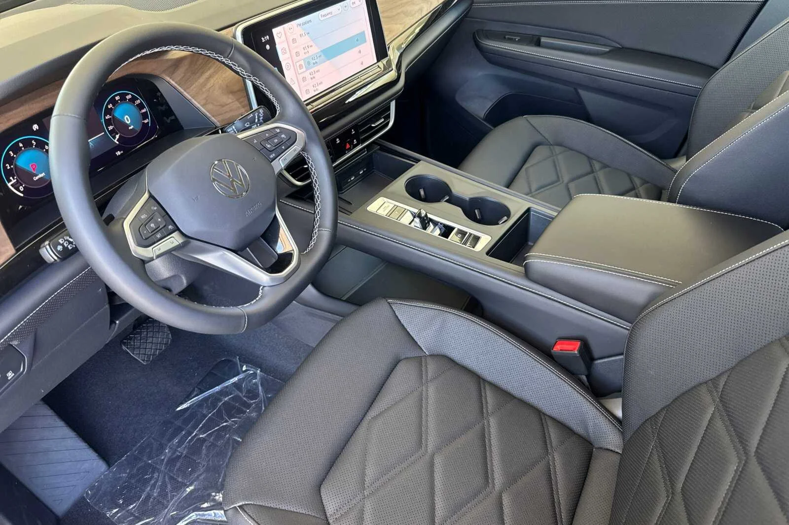 New 2026 Black Volkswagen 2.0T SE image 10