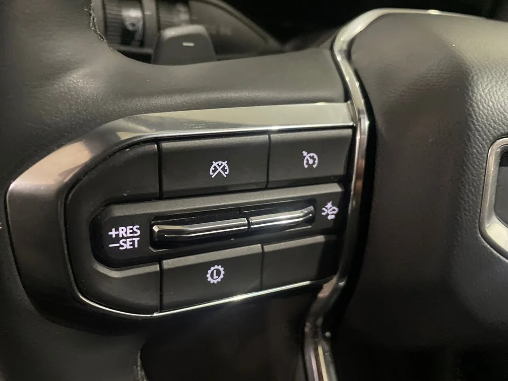 Used 2026 Summit White GMC Elevation image 14