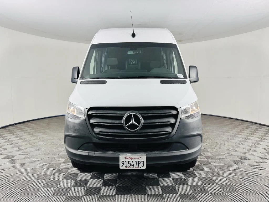 Used 2020  Mercedes-Benz  image 5