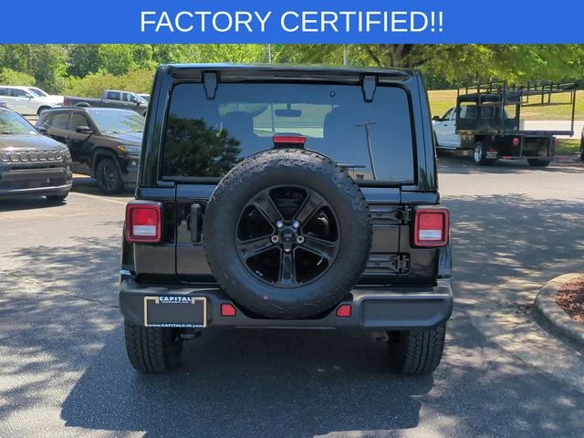 Used 2022 Black Jeep Unlimited Sahara Altitude image 4